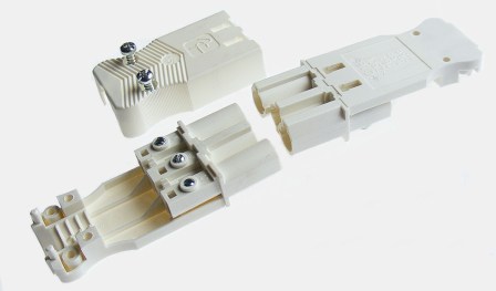 Art. No. MDZ51071ST Stecker - Plug 250V 16A 3 - polige; Art. No. MDZ51071BU Busche - Socket 250V 16A 3 - polige