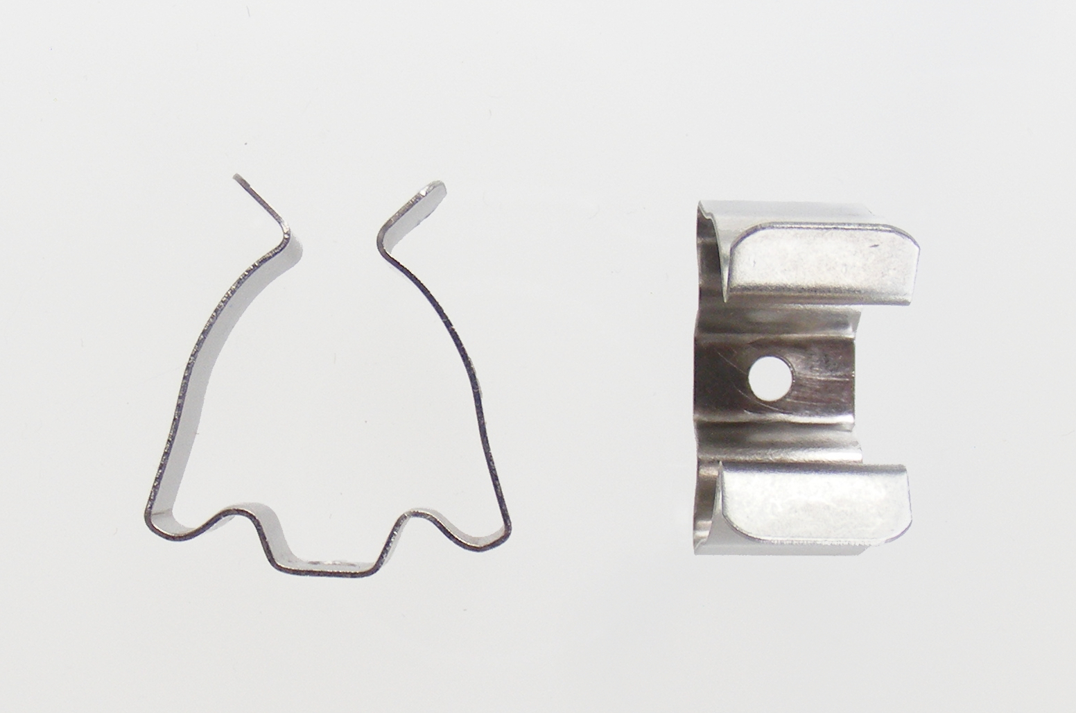 Verlängerungsleityung Extension lead 210 mm Montageclip 12 mm Metall-Ausführung
Mounting clip 12 mm metal version